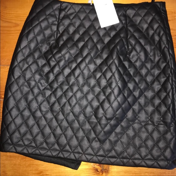 LF SKIRT - Picture 2 of 2